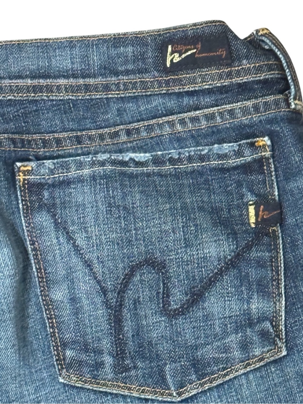 Citizens of Humanity Med/Dark Wash Ingrid Low-Rise Flare Jeans Women’s Size 31 - Picture 4 of 11